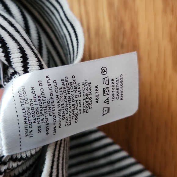 Loft shirt, long sleeve, beautiful cuffs, black/ white thin stripes - Picture 10 of 10